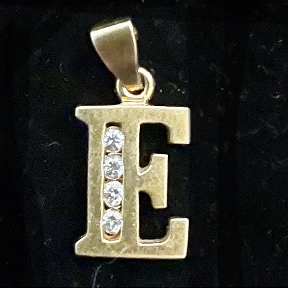 14K Gold and Diamond E Pendant - Picture 1 of 3